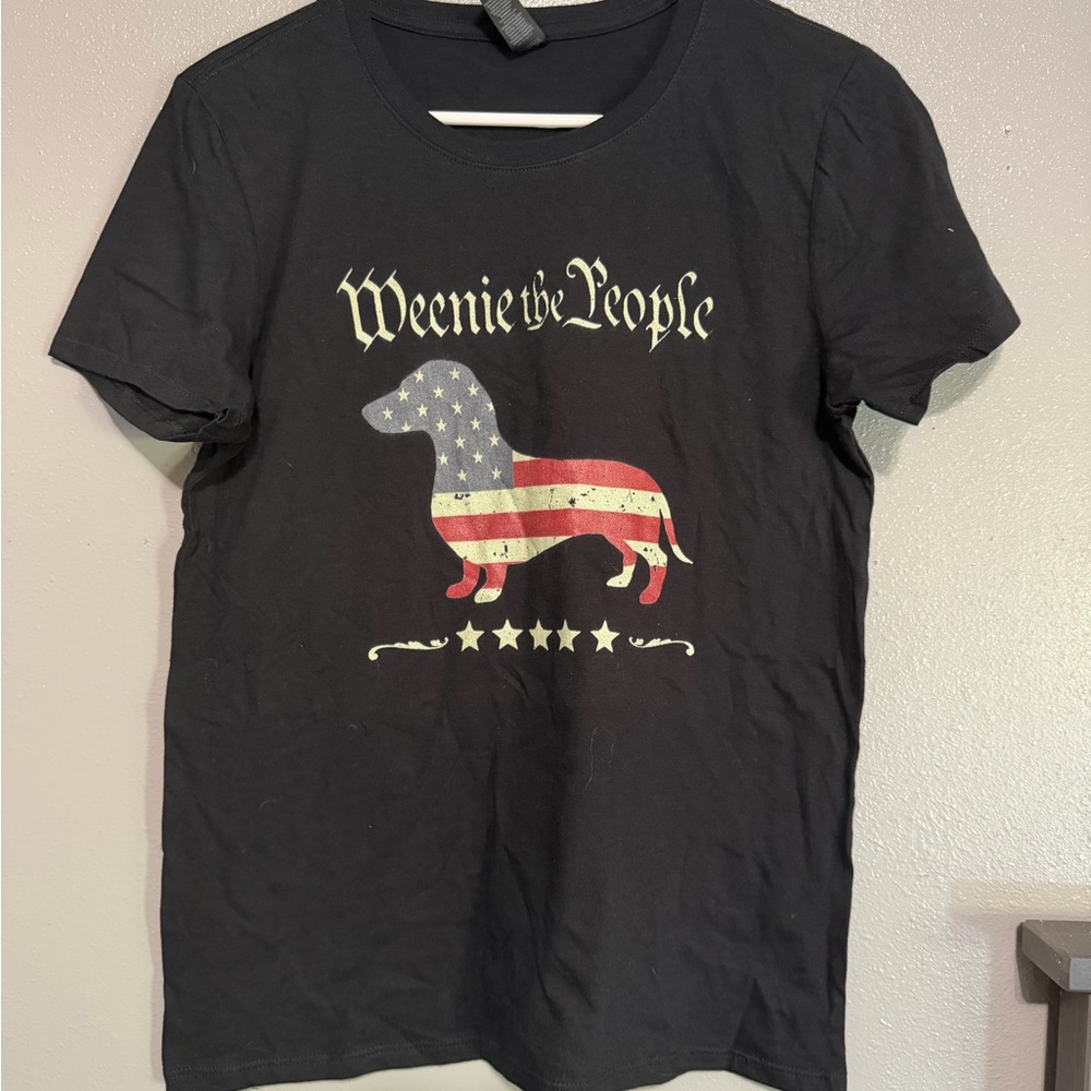 Weenie the People Black Graphic Tee with American Flag Dachshund